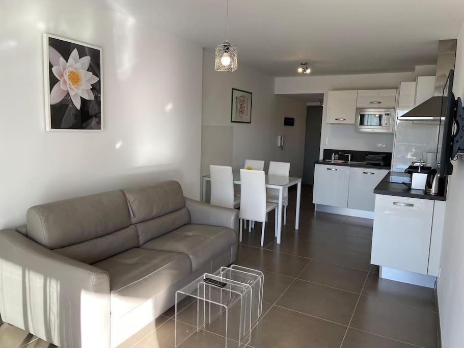 17 - Appartement Neuf, Parking Terrasse Et Jolie Vue บ็องโดล ภายนอก รูปภาพ