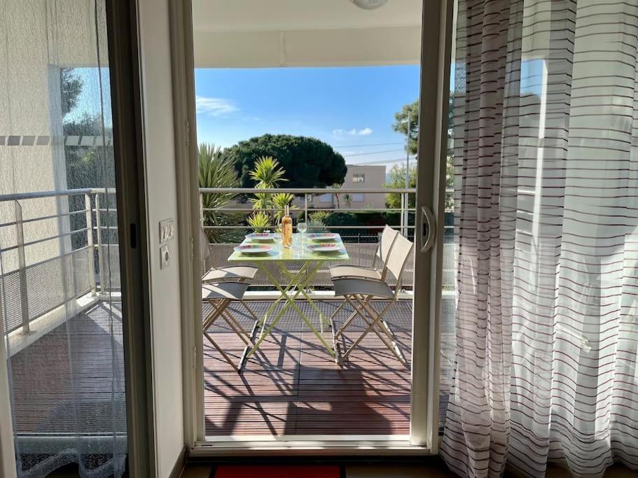 17 - Appartement Neuf, Parking Terrasse Et Jolie Vue บ็องโดล ภายนอก รูปภาพ